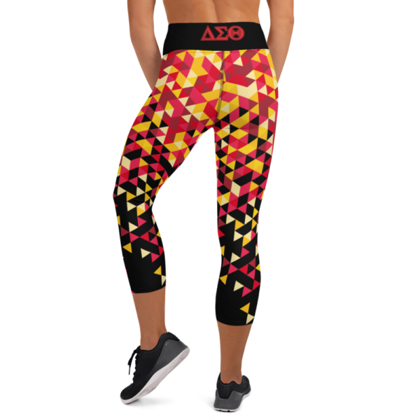 DST Black Yoga Capri Leggings - Image 4